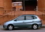 Nissan Almera Tino 2000 года